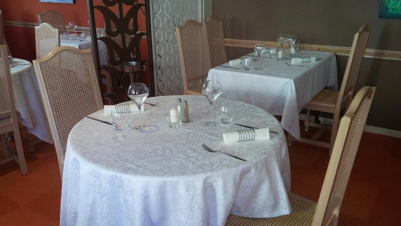 Hotel Saint-Michel Les Monts d'Aunay 外观 照片